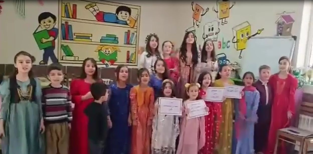 به‌رزڕاگرتنی ڕۆژی جیهانی زمانی دایكی له‌ شاری سنه‌