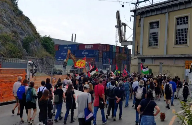 بەردەوامی مانگرتنی كرێكاران لە بەندەری چاتۆگرام لە بەنگلادیش