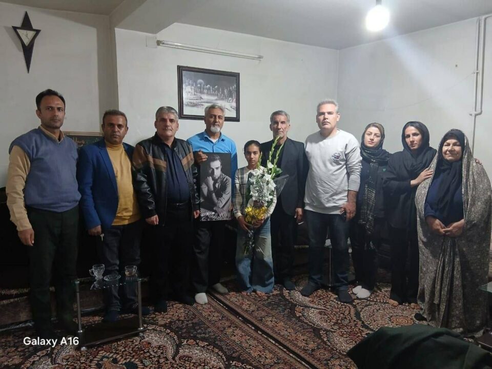 دیداری موعه‌لیمان و ئه‌نجومه‌نی سنفی موعه‌لیمانی فارس له‌گه‌ڵ بنه‌ماڵه‌ی