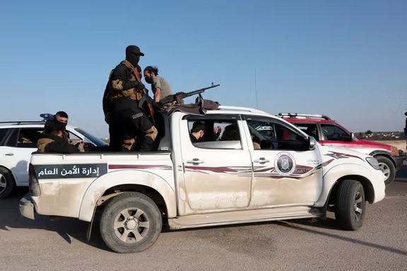 هێرشی داعش بۆ سه‌ر گروپه‌ چه‌كدارانی سه‌ر حكومه‌تی كاتیی سووریا