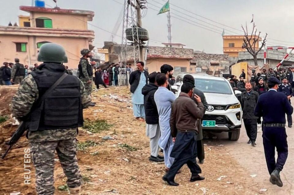 هێرشێكی ئینتحاری بۆ سه‌ر مزگه‌وتێك له‌ پایته‌ختی پاكستان 1