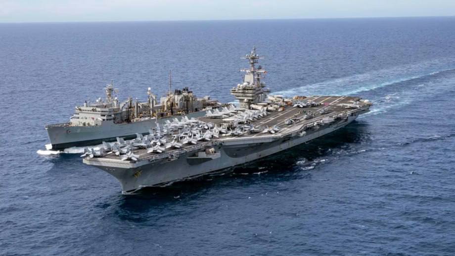 ئامادەکارییە سەربازییەکانی ئەمریکا و ناردنی کەشتییە جەنگییەکان بۆ ناوچەکە