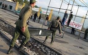 ئیدانەی سەرکوتی بەندکراوانی زیندانی چابەهار لە لایەن چالاکانی مافی مرۆڤەوە