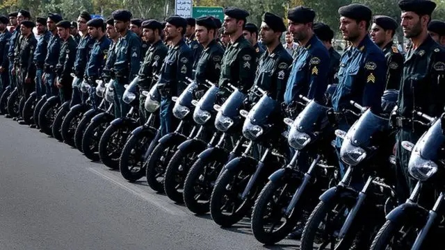 جێگیربوونی هێزەکانی سپای پاسداران و بەسیج لە دوو قوتابخانەی کچان لە تاران