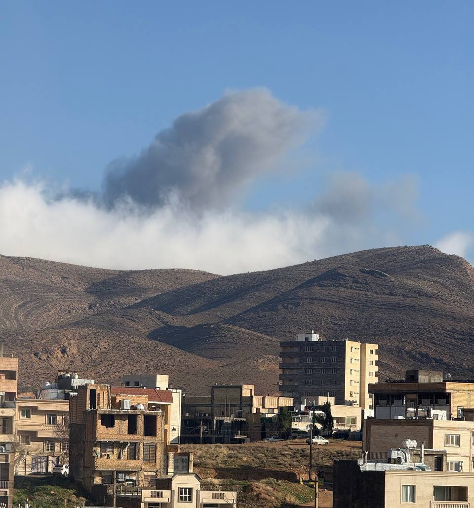 بە ئامانجگرتنی چەندین پێگە و بنکەی هێزەکانی ڕژیم لە شارە جیاوازەکانی ئێران