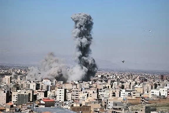 درێژەی هێرشەکانی ئەمریکا و ئیسرائیل بۆ سەر ناوچە جیاوازەکانی ئێران