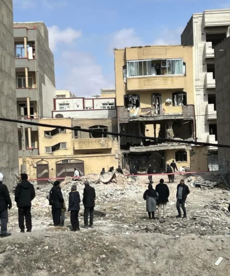 درێژەی هێرشەکانی ئەمریکا و ئیسرائیل بۆ سەر چەند ئامانجێکی سەربازی