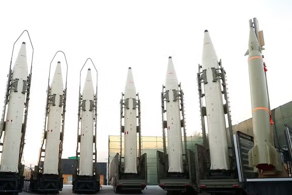 ڕەتکردنەوەی هەناردەکردنی مووشەک بۆ کۆماری ئیسلامی لە لایەن چینەوە