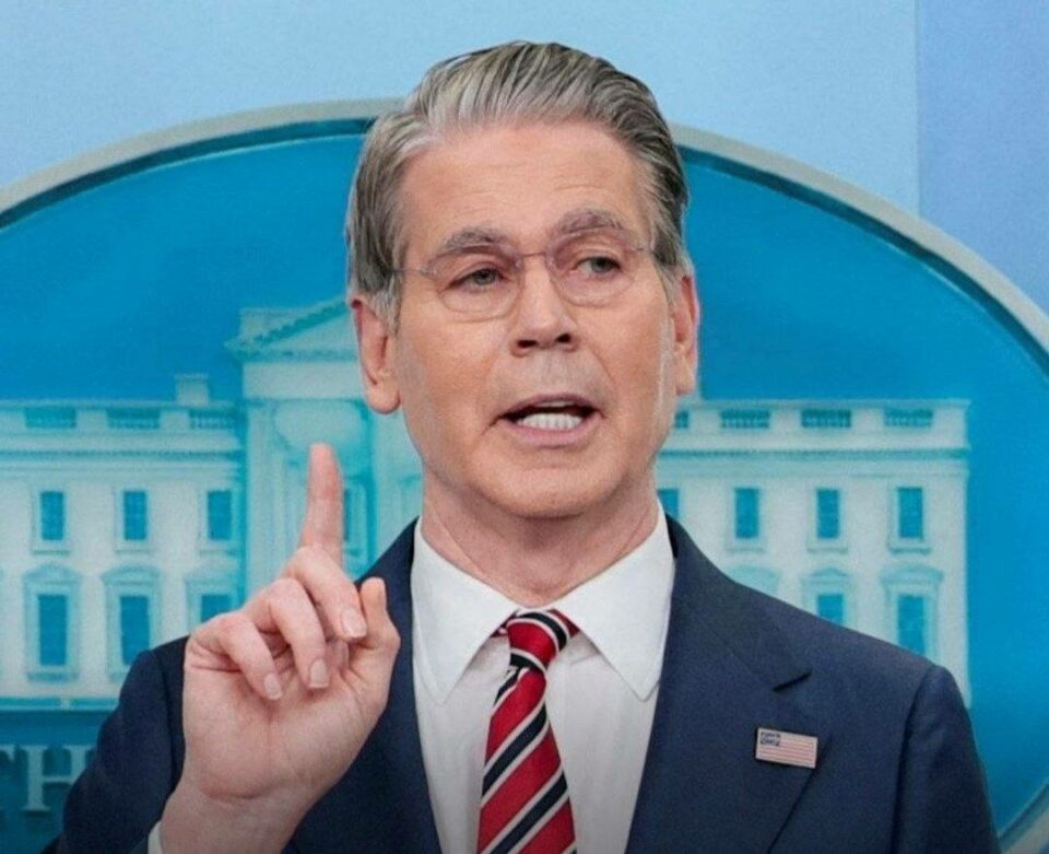 بەرزبوونەوەی ڕێژەی گوشارە ئابوورییەکانی ئەمریکا دژ بە کۆماری ئیسلامی