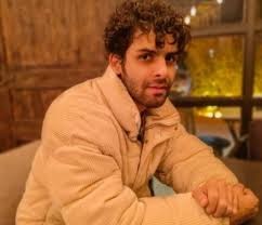 خراپی دۆخی تەندروستی بەندکراوێکی سیاسی لە زیندانی دەستگردی ئیسفەهان