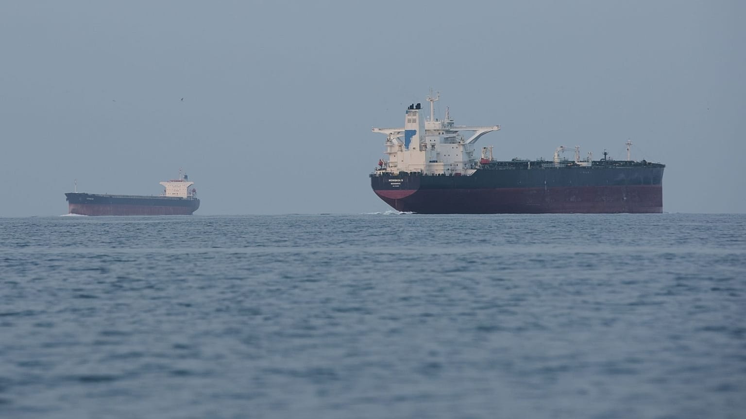 درێژەی گەمارۆی دەریایی ڕژیمی کۆماری ئیسلامی لە لایەن هێزەکانی ئەمریکاوە