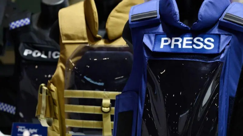 دەستبەسەرکرانی سەدان کەس لە وڵاتانی عەرەبی بە هۆی بڵاوکردنەوەی هێرشەکانی ڕژیم