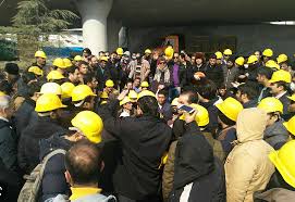 ناڕەزایەتی ئۆپەراتۆرانی پۆستەکانی فشاری قەوی بەرق