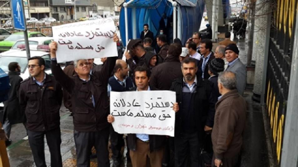 ناڕەزایەتی کرێکارانی خاوەن پێشینەی کارخانەی سامان کاشی بروجێرد