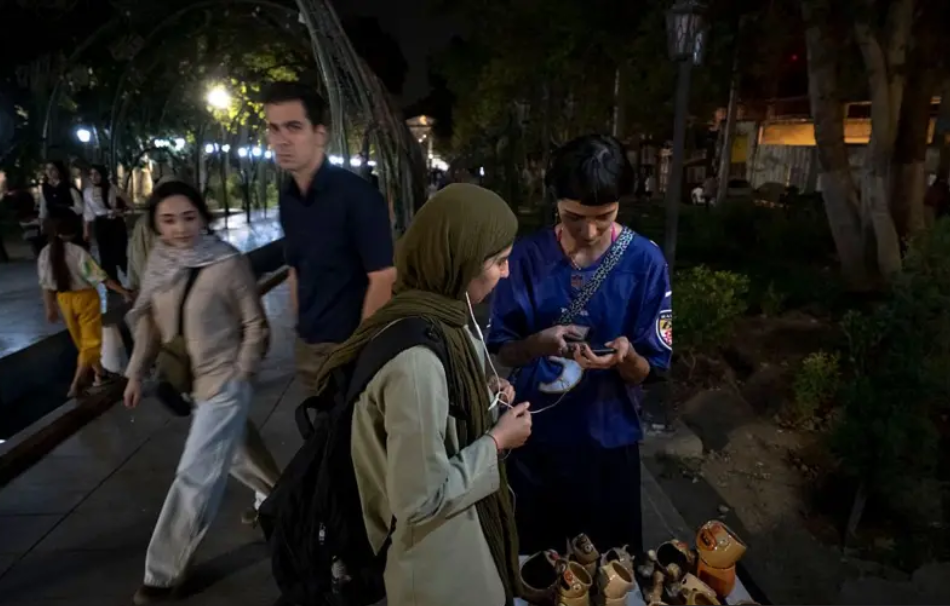 ٤٧مین ڕۆژی بڕینی ئینتەرنێت لە ئێران