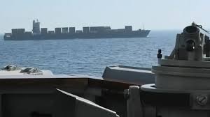 گرتنی کەشتییەکی نەوتی پەیوەندیدار بە ئێران لەلایەن هێزەکانی ئەمریکاوە