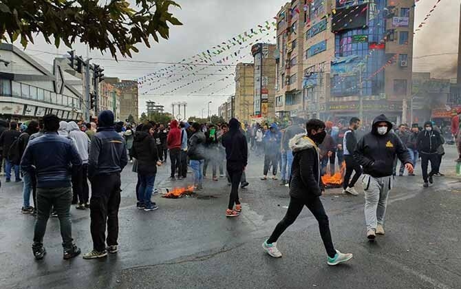 دەستبەسەرداگرتنی ماڵی دەیان هاووڵاتی لە پارێزگاکانی هەمەدان و مازندەران