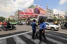 لە ناوچوونی هەزاران هەلی کار و بەرزبوونەوەی ڕێژەی بێکاری لە ئێران