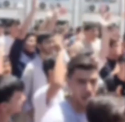 ناڕەزایەتی قوتابیان لە پارێزگای لوڕستان دژ بە سیاسەتەکانی ئاموزش و پەروەرش