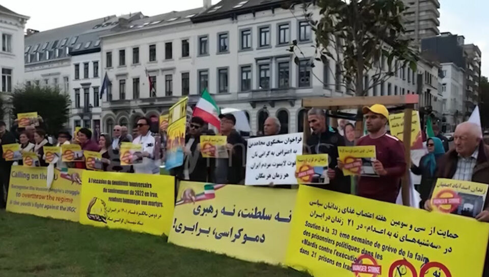 کۆبوونەوەی شەممەکانی ناڕەزایەتیی بۆ پشتگیریکردن لە زیندانیانی سیاسی