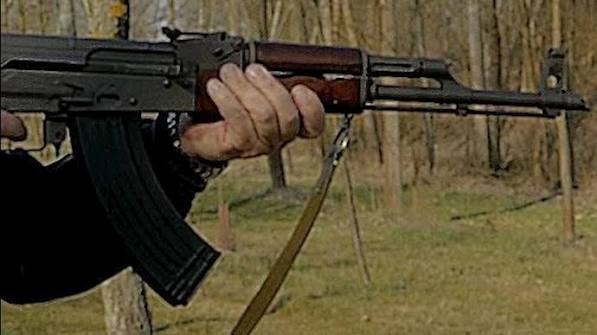 برینداربوونی کۆڵبەرێک بە تەقەی هێزەکانی ڕژیم