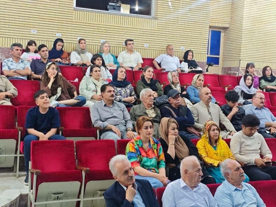 بەڕێوەچوونی کۆڕی شێعرخوێندن و لێکۆڵینەوە لەسەر بەرهەمەکانی مامۆستا