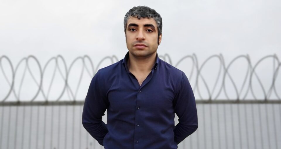 مانگرتنی بەهزاد ڕەسوولی لە خواردن لە زیندانی ناوەندی شاری سەقز 2