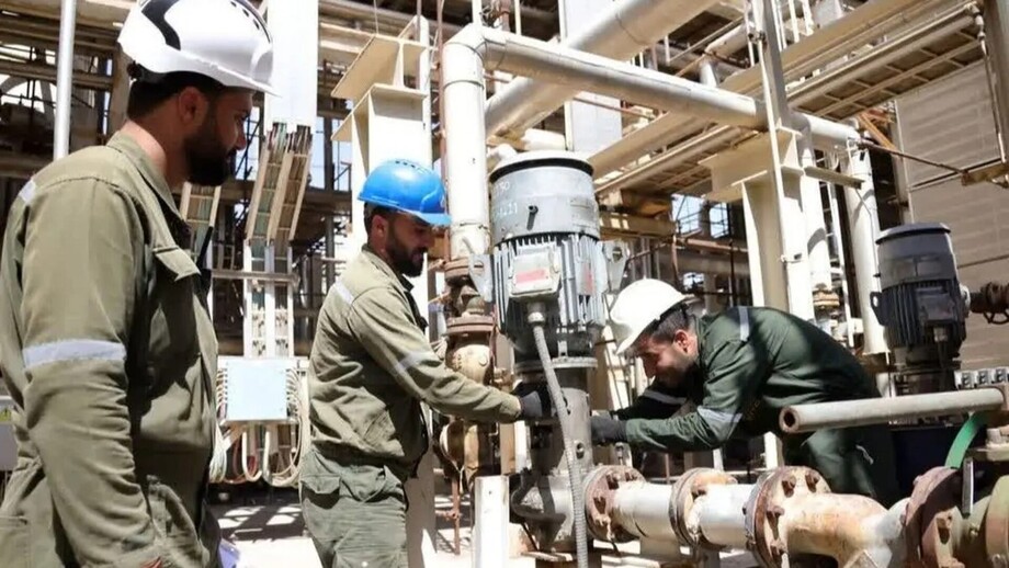 ناڕەزایەتی کرێکارانی پاڵاوگەی گازی ئیلام