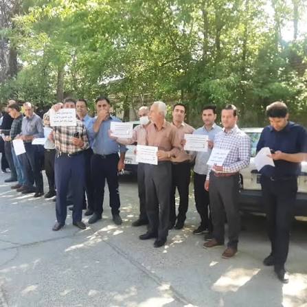 کۆبوونەوەی ناڕەزایەتی کارمەندانی ناوەندی تەندروستی شارستانی شاباد