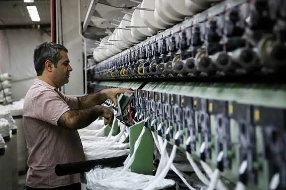 درێژەی ناڕەزایەتی کرێکارانی شیرکەتی ئێران برک بۆ شەشەمین ڕۆژی بەردەوام