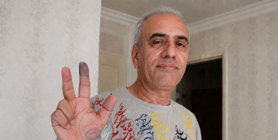 ئازادی سادق مەنسووری لە زیندانی وەکێل ئابادی مەشهەد 2