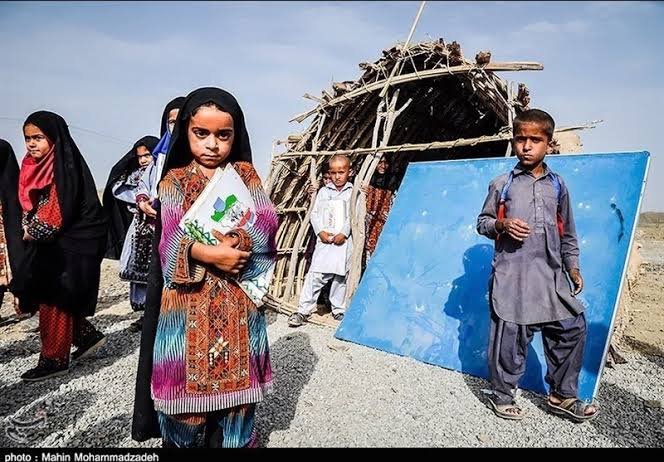 بێبەشکردنی منداڵانی بەلووچ لە مافی پەروەردە و فێربوون