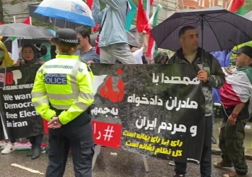 تجمعات اعتراضی ایرانیان خارج از کشور و بازداشت برخی از آنها