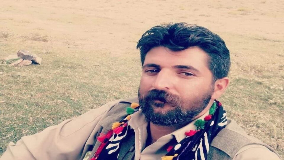 ده‌ستبه‌سه‌ر كردنی دوو هاووڵاتی خه‌ڵكی شاره‌كانی دیوانده‌ره‌ و پیرانشار