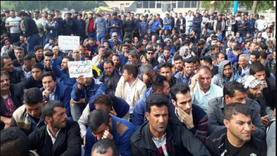 تجمع اعتراضی کارگران نیشکر هفت تپه