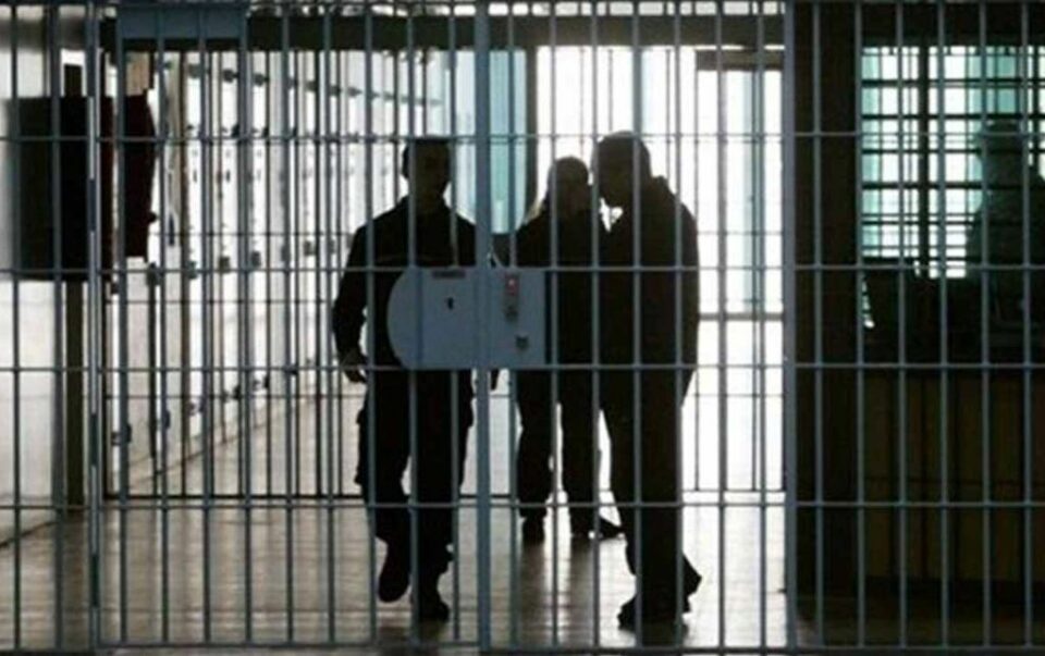 سەپاندی سزای بەندکران بەسەر دوو هاووڵاتیی له‌ شاری شنۆ و بانه‌ 2