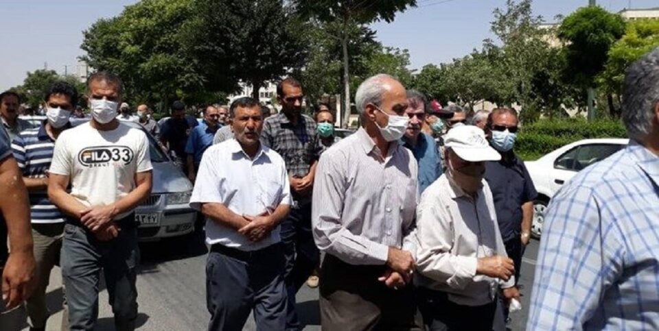 تداوم تجمع سراسری بازنشستگان 1