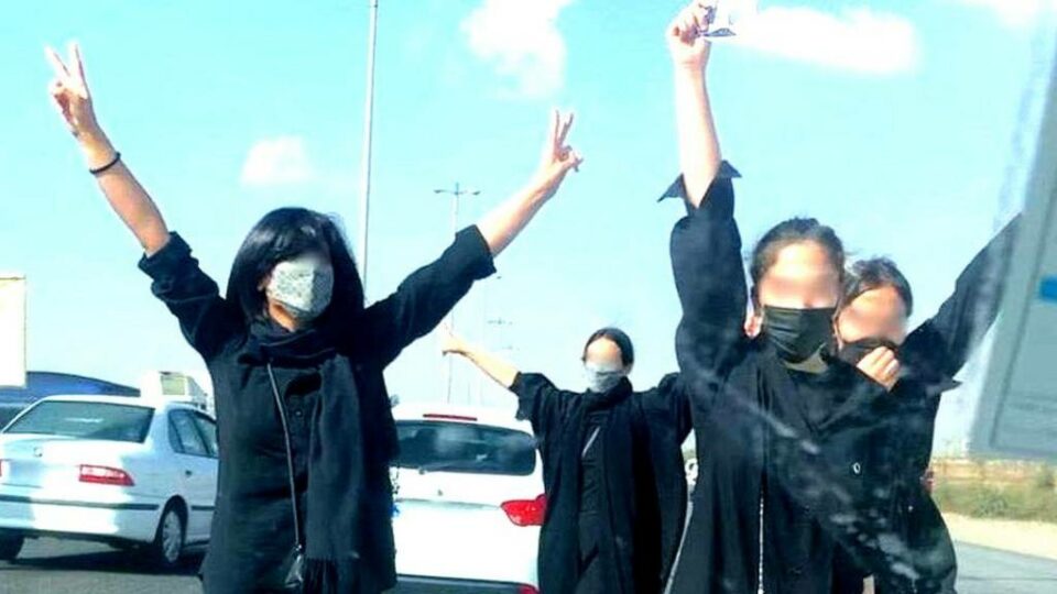 درێژه‌ی ناڕه‌زایه‌تییه‌كانی دژبه‌ كۆماری ئیسلامی له‌ چه‌ند شاری