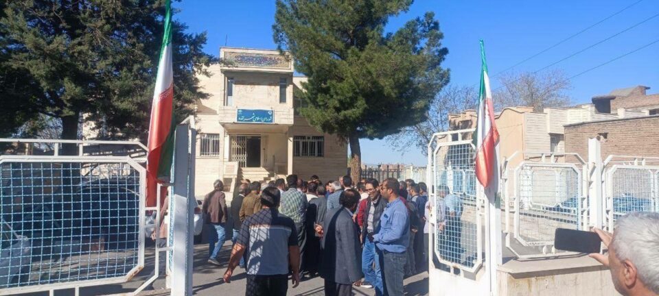 خۆپێشاندانی شۆفێرانی تاكسی ته‌له‌فوونی له‌ نه‌غه‌ده‌ 2