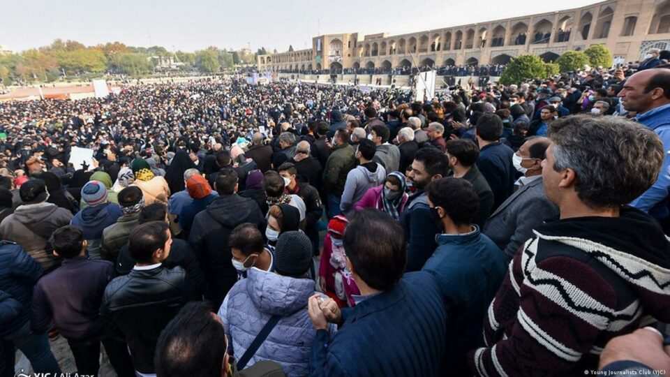 خۆپێشاندانی كه‌شاوه‌رزان له‌ ئیسفه‌هان 3