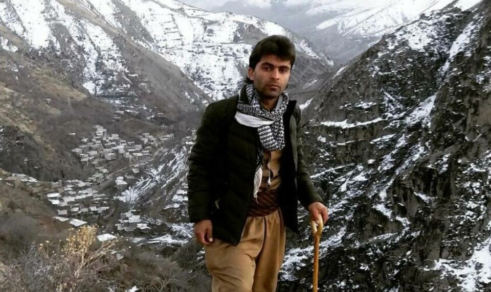 ئازادی فه‌رهه‌نگ عه‌یوه‌زی به‌ پێبه‌ندی ئه‌له‌كترۆنی له‌ زیندانی