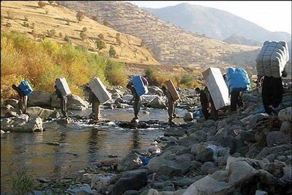 برینداربوونی چوار كۆڵبه‌ری خه‌ڵك سه‌قز و سنه‌ له‌ سنووری بانه 2