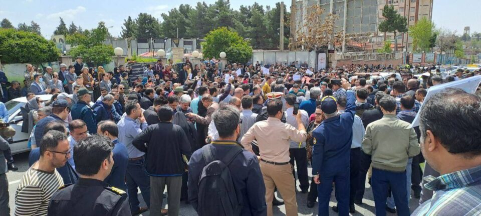 خۆپێشاندانی خوازیارانی مه‌سكه‌نی ده‌وڵه‌تی چیتگه‌ر له‌ تاران 3 1