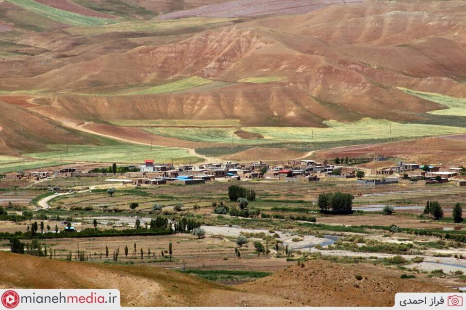 شه‌ڕ و پێكدادانی نێوان دانیشتووانی گوندی ئه‌میرئابادی شاباد له‌گه‌ڵ