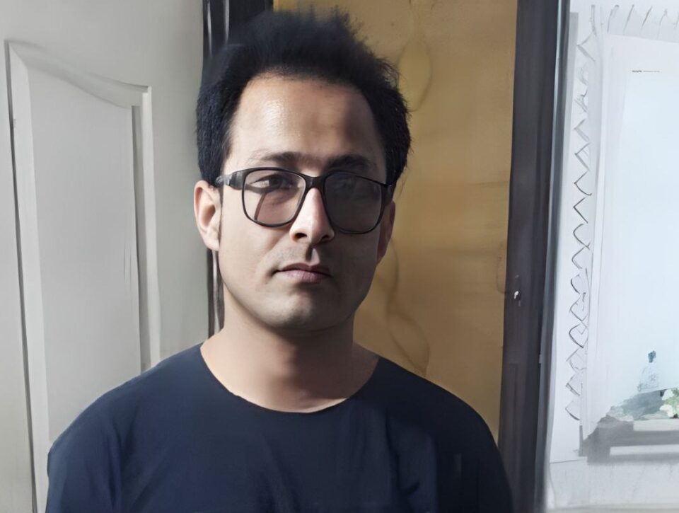 ده‌ستبه‌سه‌ركردنی چالاكێكی مه‌ده‌نی له‌ زاهیدان 1