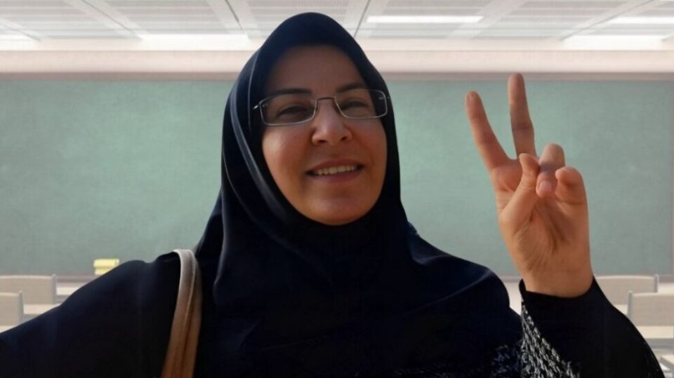 دوورخستنه‌وه‌ی له‌یلا سه‌لیمی موعه‌لیمی خه‌ڵكی سنه‌ له‌ سه‌ر كار