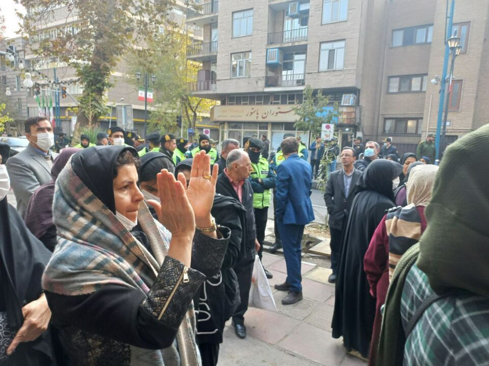 كۆبوونه‌وه‌ی خانه‌نشینكراوانی فه‌رهه‌نگی ساڵی ١٤٠٠ له‌ تاران 1