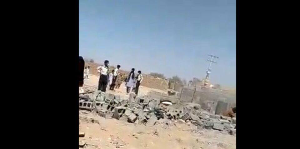 ڕووخاندنی خانووی خەڵک لە چابەهار لە لایەن هێزەکانی کۆماری ئیسلامییەوە
