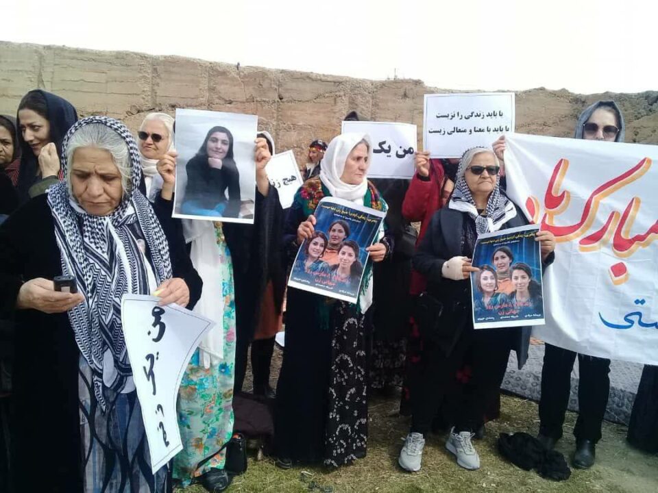 به‌ڕێوه‌چوونی مه‌راسیمی ٨ی مارس له‌ شاری سنه‌ 3