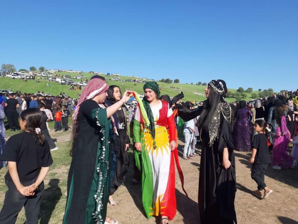 به‌ڕێوه‌چوونی مه‌راسیمی نه‌ورۆز له‌ سه‌لاسی باوه‌جانی 3